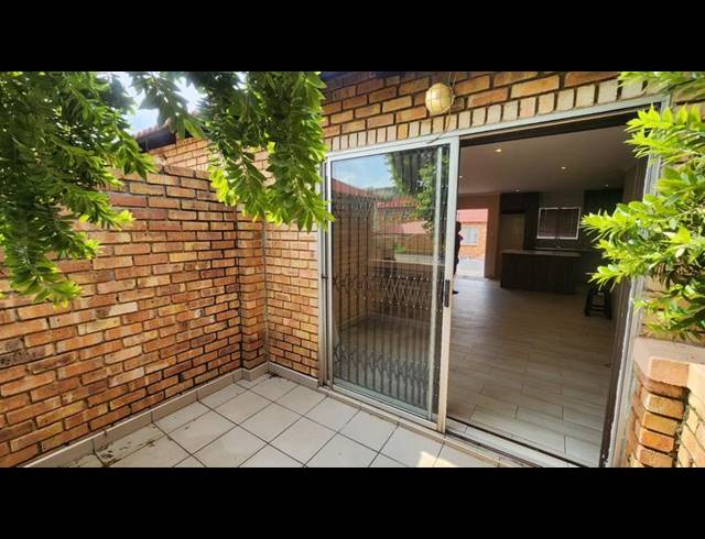 2 BEDROOM TOWNHOUSE FOR SALE IN LIEFDE EN VREDE